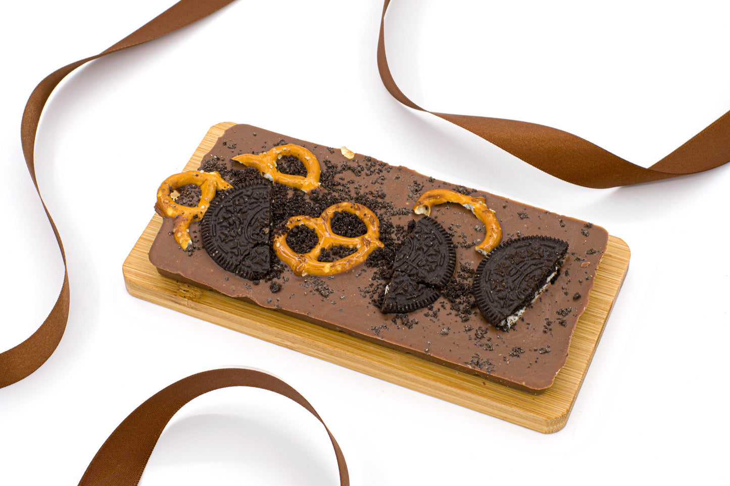 Milk Chocolate bars with Oreo Pretzel