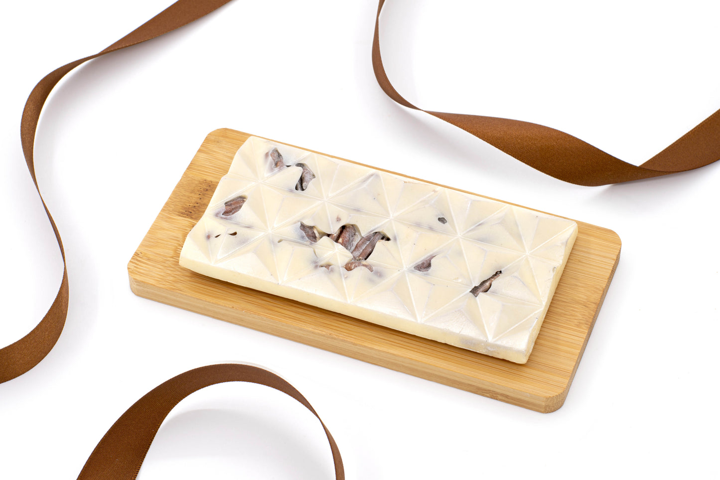 White Chocolate bars with Pecan