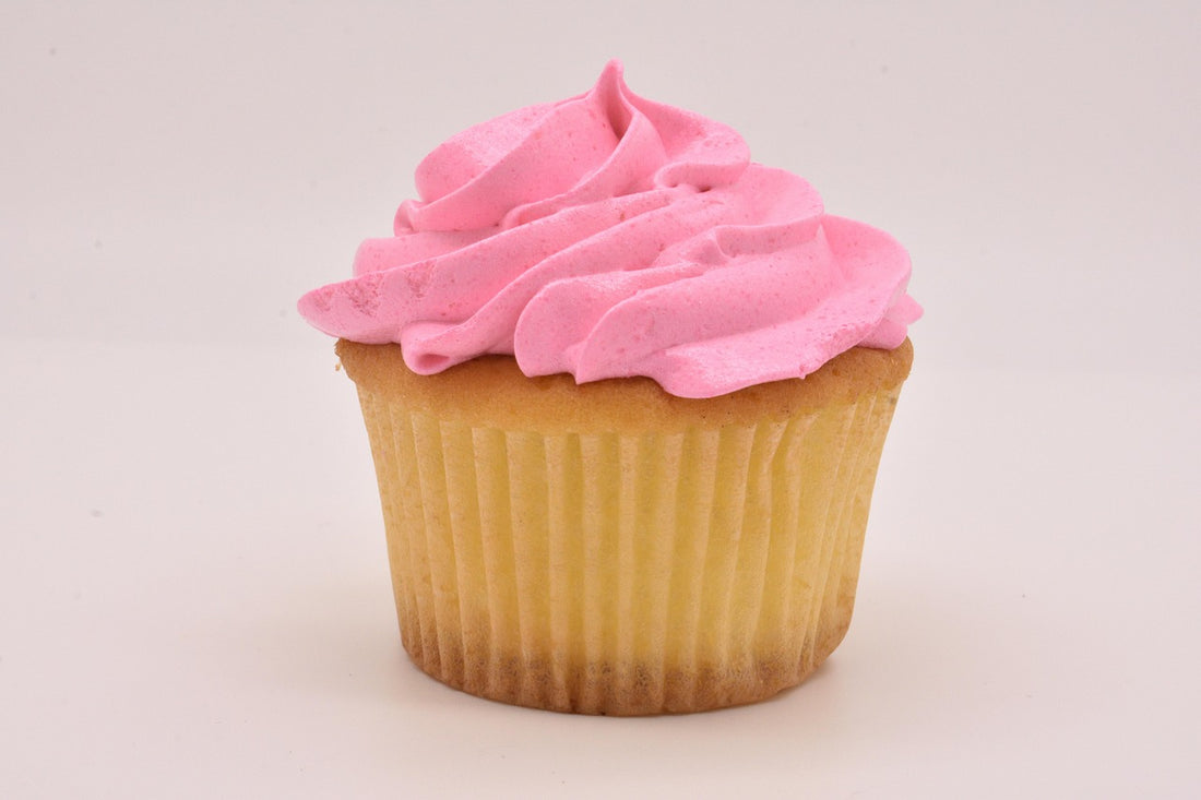 Beautiful cupcake gift boxes with frosting and roses from Sweet Angeles Beverly Hills