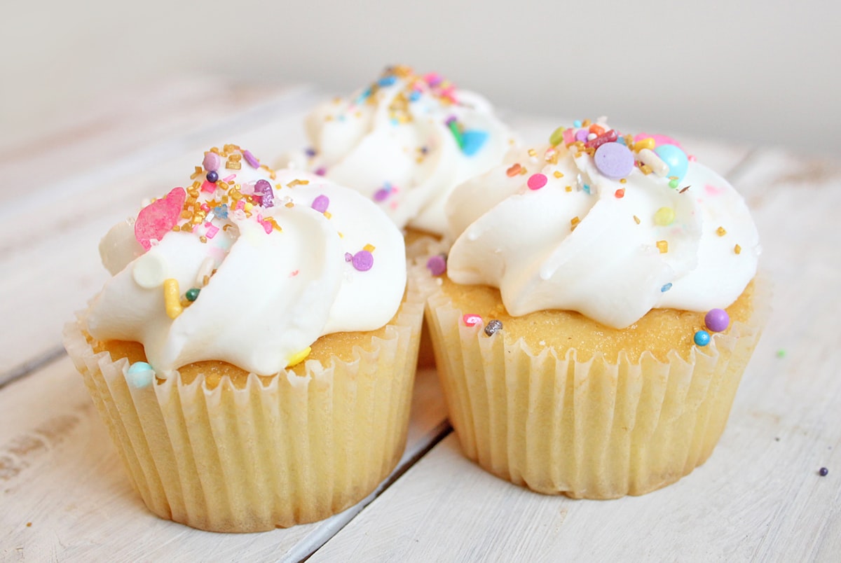 Mother’s Day Cupcakes in Beverly Hills: Luxurious Treats to Celebrate Mom