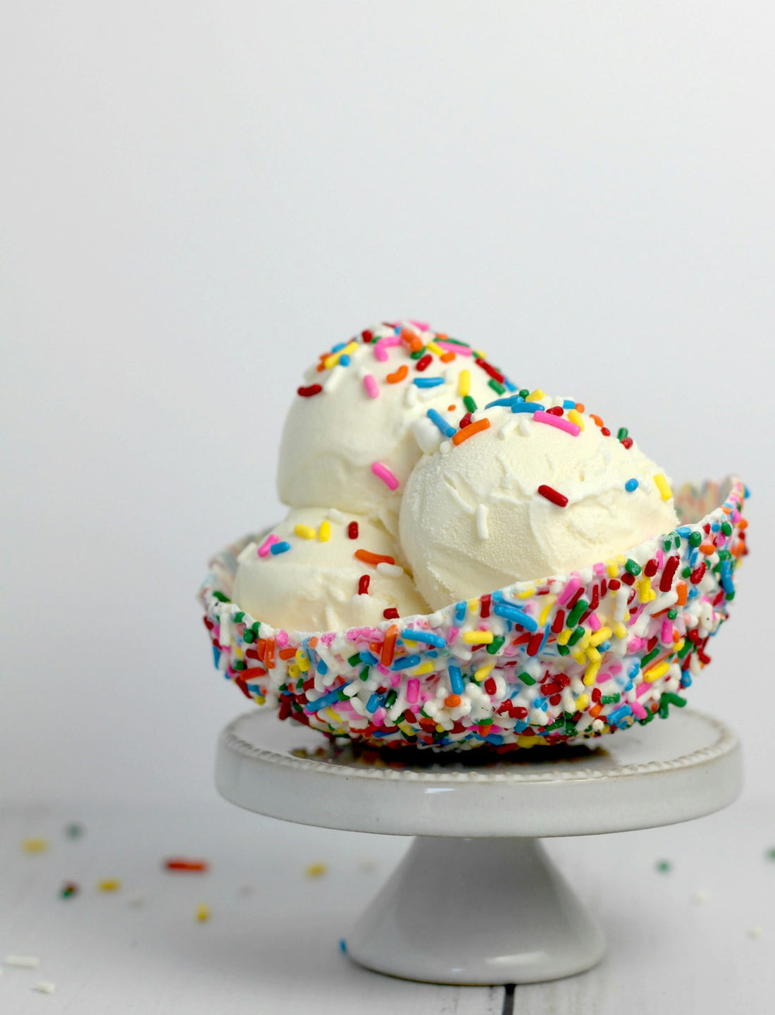 Salted Caramel Cupcakes in Los Angeles: The Irresistible Flavor You Need to Try - Sweet Angeles Bakery Beverly Hills