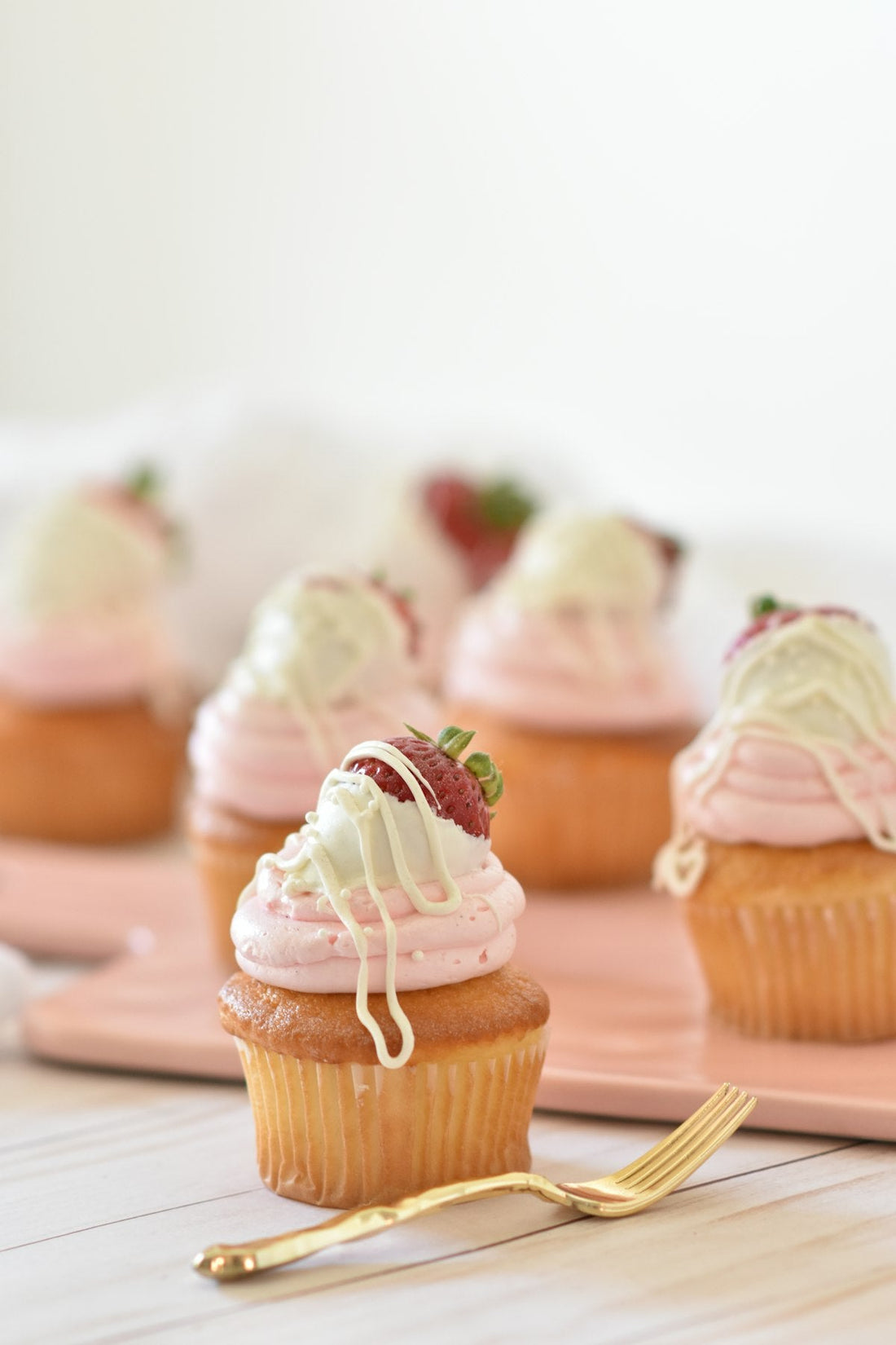 Graduation Cupcakes in Los Angeles: Sweet Ways to Honor Your Graduate - Sweet Angeles Bakery Beverly Hills