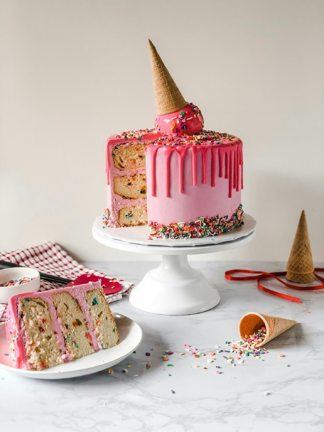 Luxury Anniversary & Milestone Cupcakes in Beverly Hills — Celebrate on Rodeo Drive