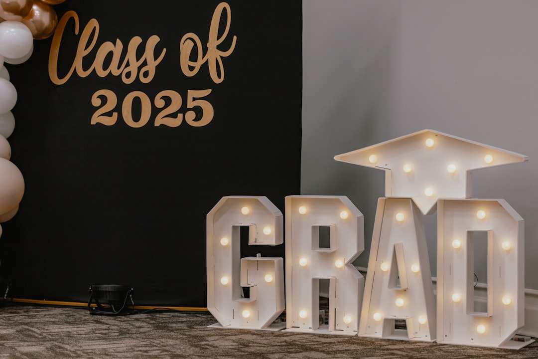 Graduation Cake Ideas for 2026: Designs, Flavors & How to Order in LA